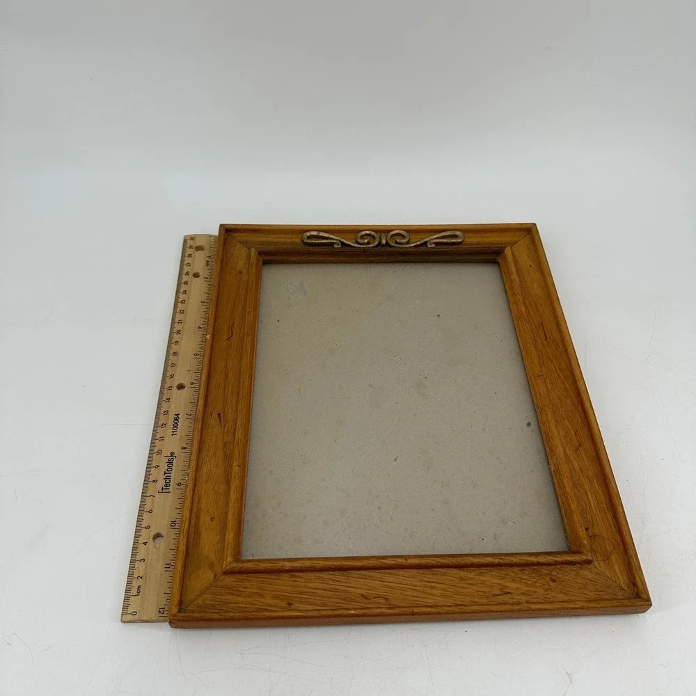Vintage Oak Finish Wood Picture Frame Gold Scroll Accent Tabletop 8x10 Display